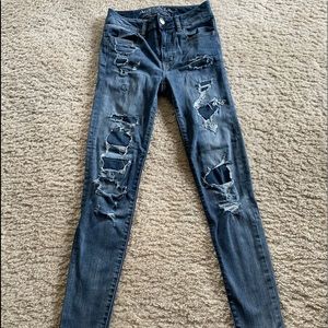 Distressed High-Rise Skinny Jean